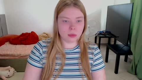 Jennyblonde and Emmabrunette online show from May 9, 11:45 am