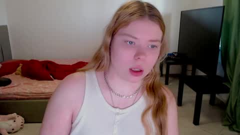 Jennyblonde and Emmabrunette online show from May 13, 4:24 pm