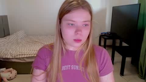 Jennyblonde and Emmabrunette online show from July 12, 4:52 pm