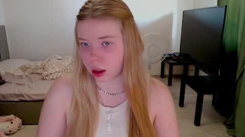 Jennyblonde and Emmabrunette online show from June 5, 3:51 pm