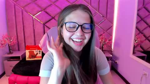 Sarah online show from July 29, 9:04 pm