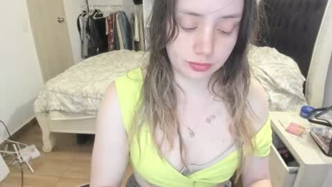 kittywantslove23 online show from July 4, 3:24 am