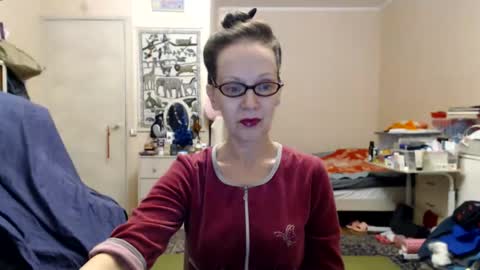Snapshot of kiuminberry chatting on January 3, 3:01 pm KiuminBerry online show from January 3, 3:01 pm