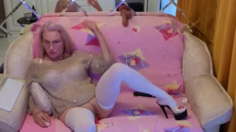 ALYONA online show from November 5, 1:55 am