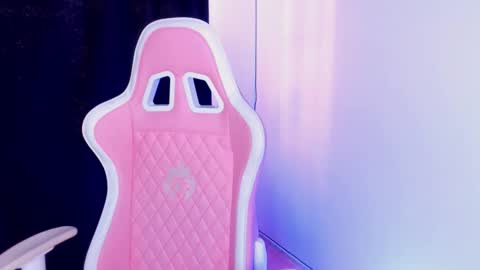 Kloe online show from November 17, 7:03 pm