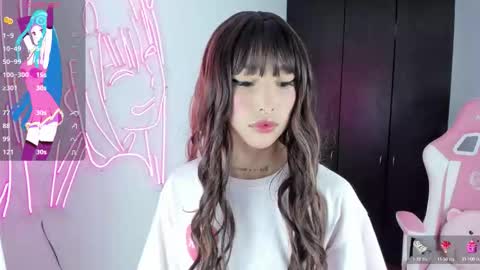 Snapshot of kloeking_ chatting on September 19, 1:37 am kloe online show from September 19, 1:37 am