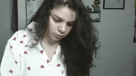 Snapshot of koranikky08 chatting on October 18, 2:14 am Karoll online show from October 18, 2:14 am