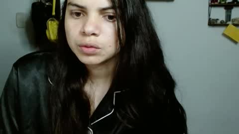 Snapshot of koranikky08 chatting on February 6, 12:43 am Karoll online show from February 6, 12:43 am