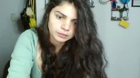 Snapshot of koranikky08 chatting on January 29, 12:33 am Karoll online show from January 29, 12:33 am