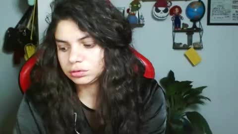 Snapshot of koranikky08 chatting on March 12, 2:20 am Karoll online show from March 12, 2:20 am