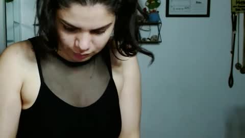 Snapshot of koranikky08 chatting on September 18, 2:32 am Karoll online show from September 18, 2:32 am