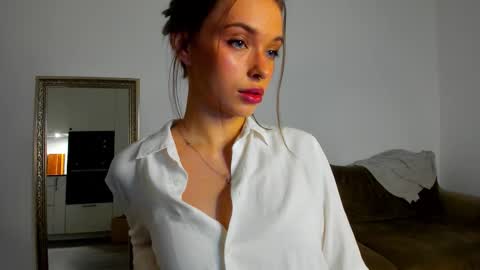 kossie_ online show from November 22, 6:43 pm