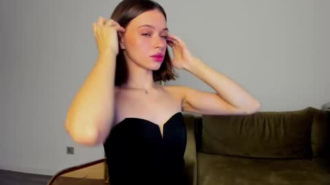 kossie_ online show from November 7, 11:53 pm