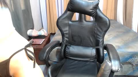 kourtneyluv online show from February 20, 2:07 am