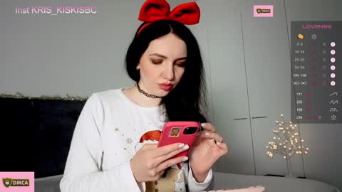 Snapshot of kris_kiskis chatting on January 9, 9:27 am Kris kiskis online show from January 9, 9:27 am