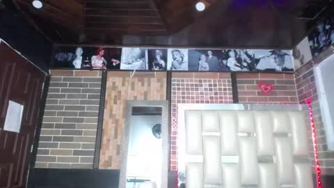 kriss_sweetboobs online show from February 20, 12:36 pm