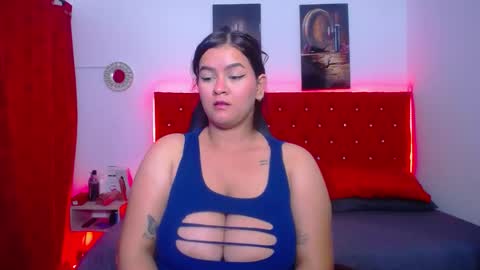 kriss_sweetboobs online show from February 5, 2:37 pm