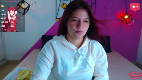 Snapshot of krissone_1 chatting on January 3, 1:58 pm krissone online show from January 3, 1:58 pm