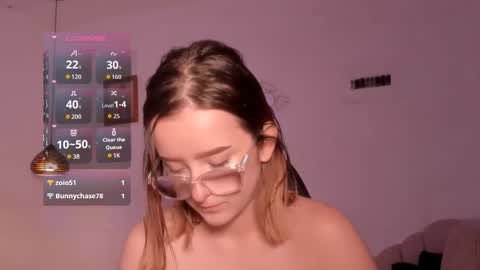 Snapshot of kristal_joi_dl chatting on September 30, 2:01 pm kristal online show from September 30, 2:01 pm