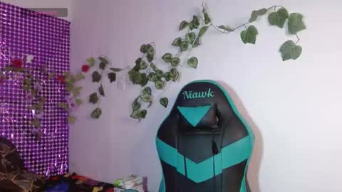 kristel_lee online show from October 28, 4:24 pm