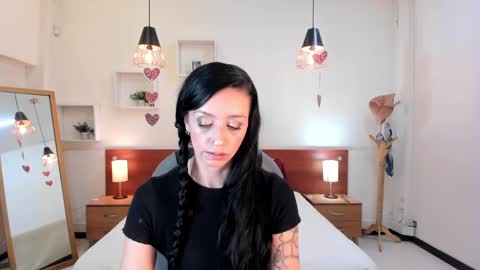 Snapshot of kristen_garner chatting on February 21, 9:11 pm Sophia online show from February 21, 9:11 pm