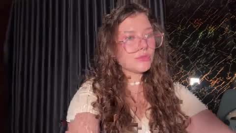 kristiekitty online show from August 8, 5:32 pm