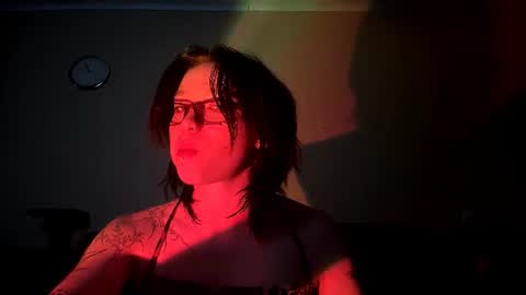 kristinaetoile online show from July 26, 7:54 pm