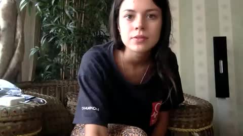 Snapshot of kristinalamour96 chatting on September 17, 8:01 am kristinalamour96 online show from September 17, 8:01 am