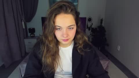 Snapshot of kristinalevis chatting on January 19, 4:14 pm Kristina online show from January 19, 4:14 pm