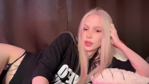 Kristy online show from March 23, 12:44 pm