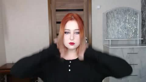 Snapshot of kristy_fran chatting on September 13, 7:44 pm Kristy online show from September 13, 7:44 pm