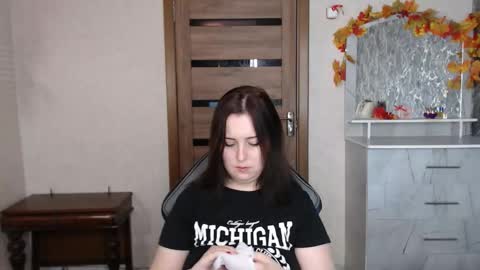 Snapshot of kristy_fran chatting on October 11, 8:08 am Kristy online show from October 11, 8:08 am