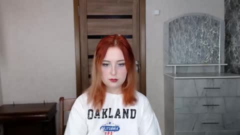 Snapshot of kristy_fran chatting on September 10, 8:20 pm Kristy online show from September 10, 8:20 pm