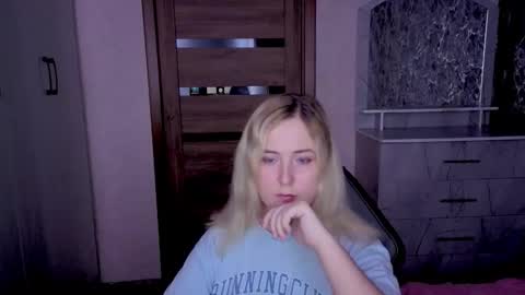 Kristy online show from May 21, 11:13 pm