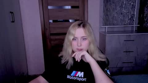 Kristy online show from May 20, 9:45 pm