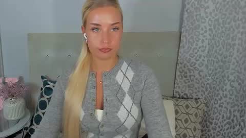 KristyFlowers online show from July 7, 2:20 pm