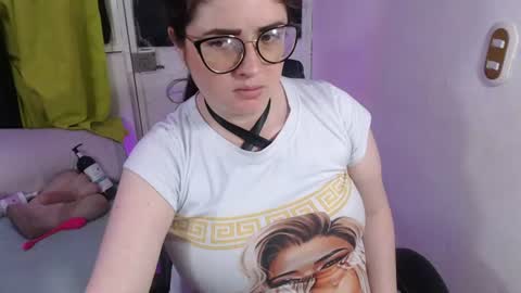 kryystaladams online show from June 13, 7:22 pm