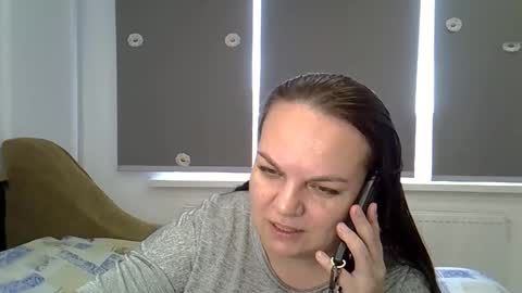 kurkuma_ online show from April 6, 1:12 pm