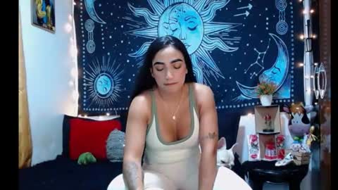 kylie online show from August 8, 11:13 pm