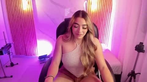  KYLIE  online show from April 21, 3:02 am