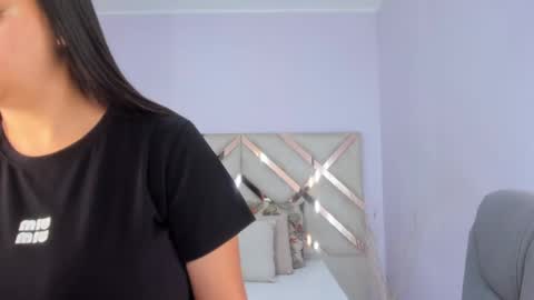 Kylie Reyes  online show from June 2, 7:48 pm