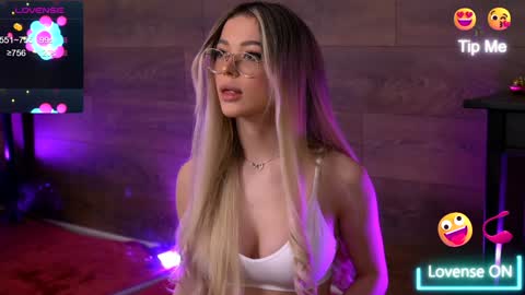 Kylie online show from January 5, 9:14 pm