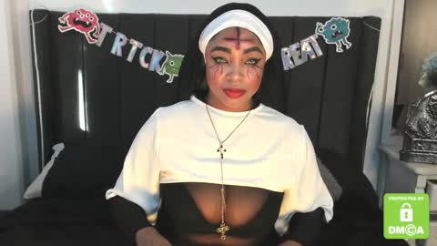 kylie white boobs online show from October 28, 9:08 pm