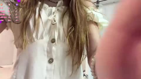 Selena online show from July 3, 2:17 am