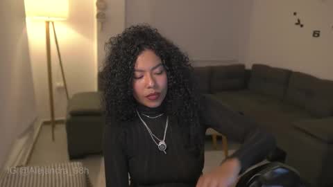 schedule 300 pm - 1100pm colombia time online show from November 3, 10:58 pm