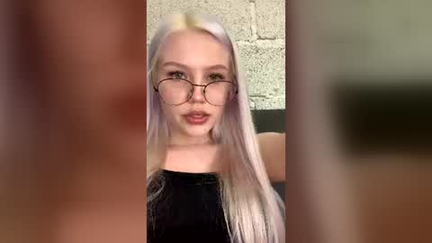 Alice online show from July 3, 9:54 pm