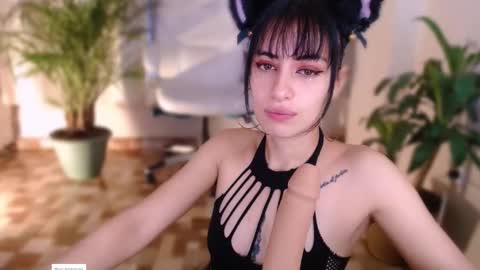 l_e_a online show from February 26, 11:32 am