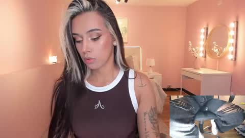 T A T I A N A online show from May 14, 11:49 am