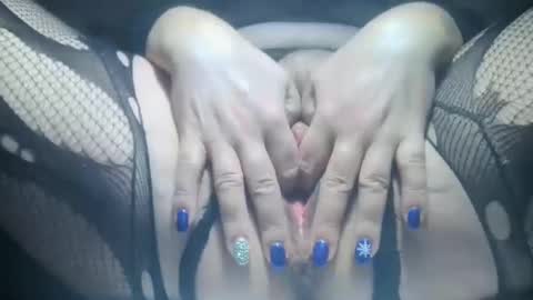 Snapshot of ladamay chatting on January 7, 12:20 pm LadaMay online show from January 7, 12:20 pm