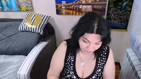 lady_boom_ online show from February 3, 6:51 am